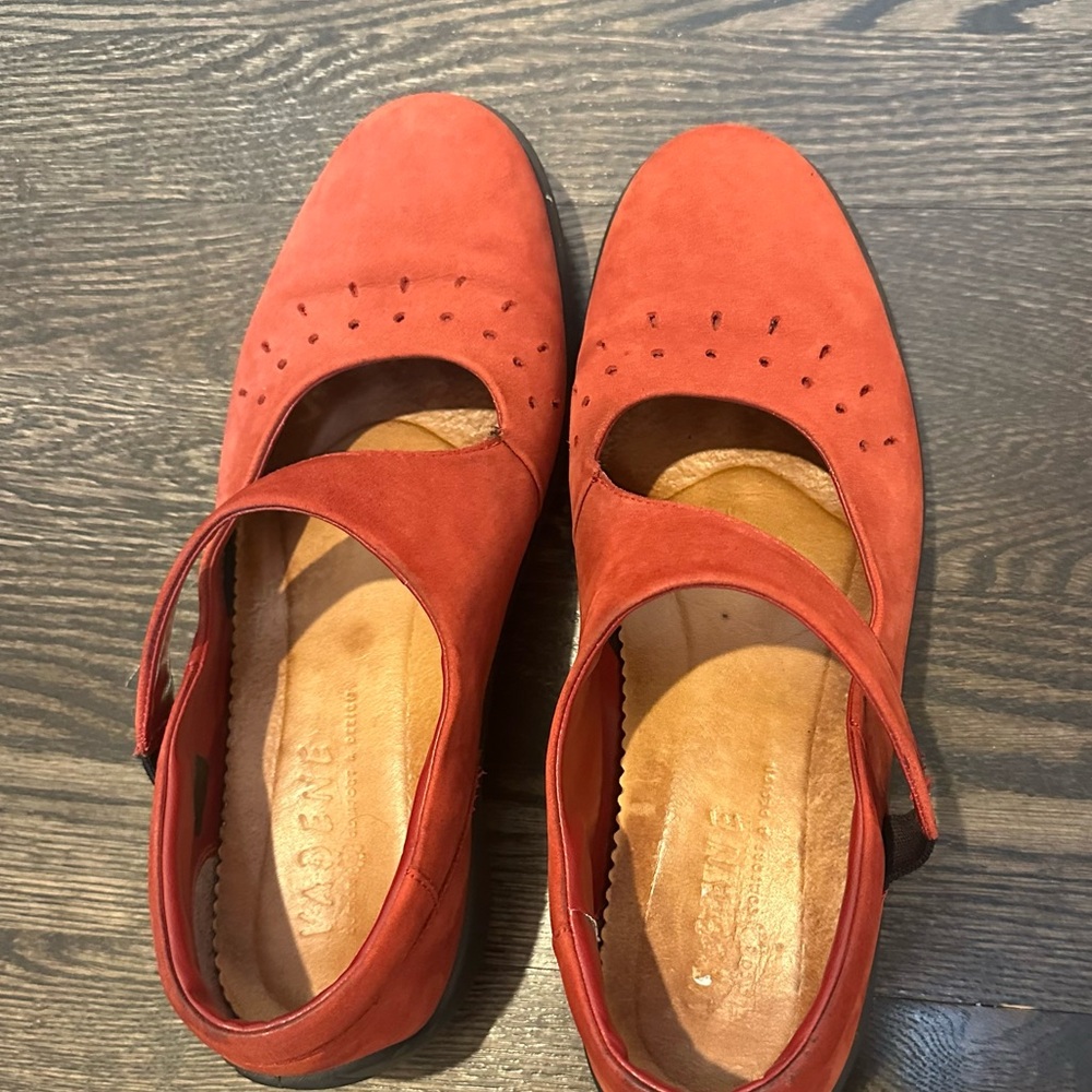 ECCO Red Suede Mary Jane Flats –‎ Size 40 (US 9.5)